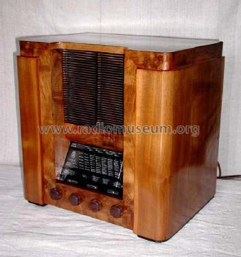 S35; Magnadyne Radio; (ID = 245521) Radio