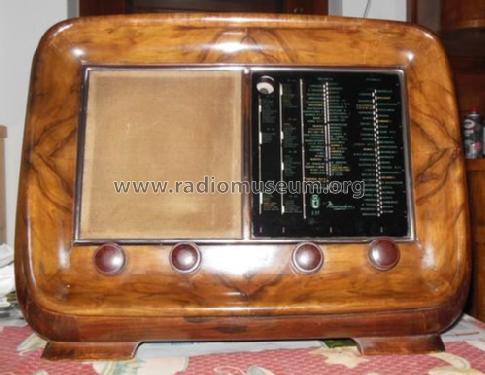 S51; Magnadyne Radio; (ID = 1804631) Radio