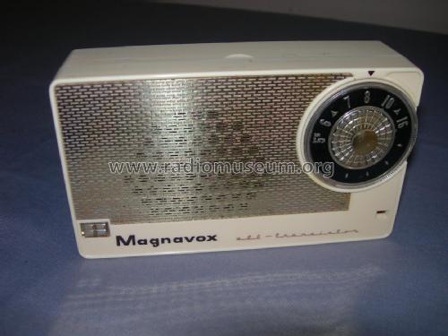 AM5 ; Magnavox Co., (ID = 2433916) Radio