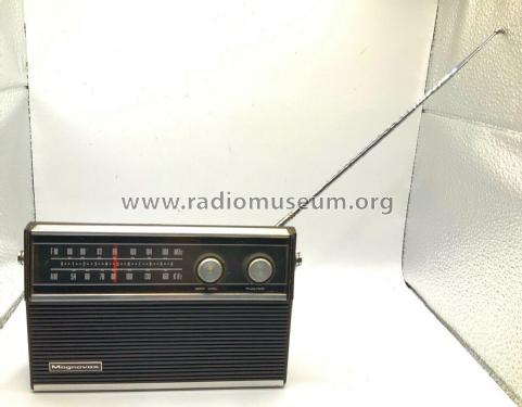 Solid State AM/FM Portable Radio 1R1253; Magnavox Co., (ID = 2894128) Radio