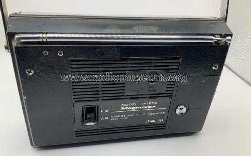 Solid State AM/FM Portable Radio 1R1253; Magnavox Co., (ID = 2894130) Radio
