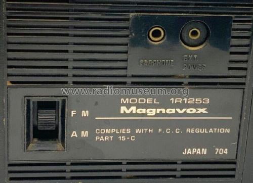 Solid State AM/FM Portable Radio 1R1253; Magnavox Co., (ID = 2894132) Radio