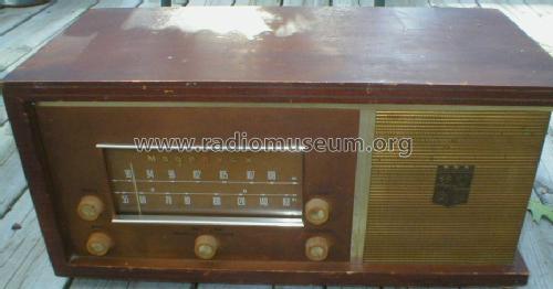 FM 16 style R197812 Ch= CR724; Magnavox Co., (ID = 1727458) Radio