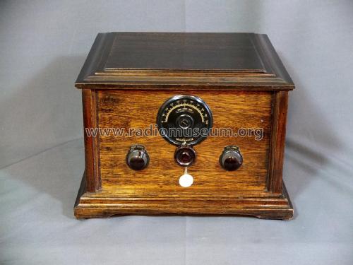 Junior Single Dial J ; Magnavox Co., (ID = 2105693) Radio