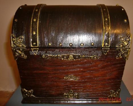 Majestic Treasure Chest 381 Ch= 380; Grigsby-Grunow - (ID = 1383537) Radio