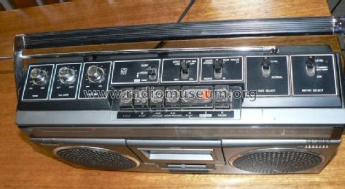 National Panasonic 4-Band Radio Cassette Recorder RQ-4050FD; Panasonic, (ID = 1346374) Radio