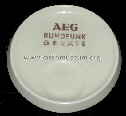 Keramiken - Ceramics ; Memorabilia - (ID = 351747) Misc