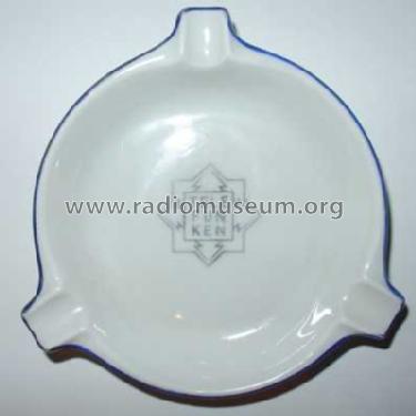 Keramiken - Ceramics ; Memorabilia - (ID = 419394) Misc