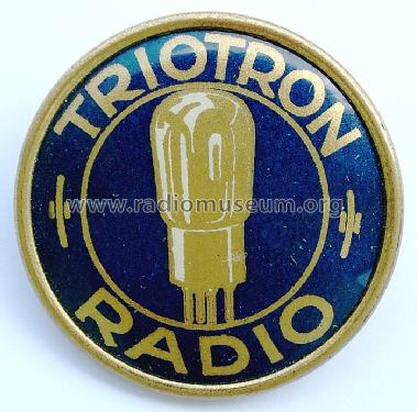 Radio related Pins ; Memorabilia - (ID = 611423) Misc