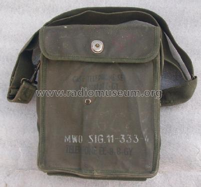 Field Telephone EE-8-B-GY; MILITARY U.S. (ID = 1948862) Military