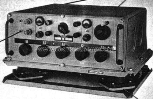 Radio Receiver R-1051/URR; MILITARY U.S. (ID = 302252) Mil Re