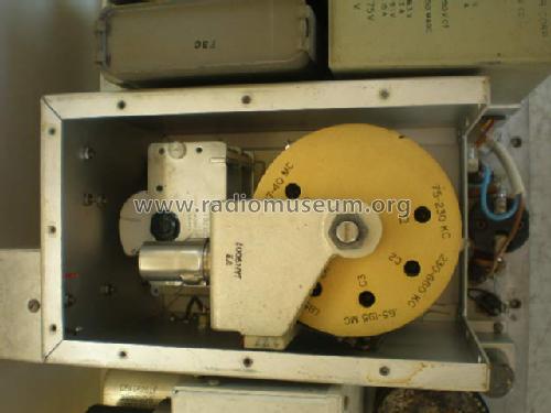 Signal Generator TS-413C/U; MILITARY U.S. (ID = 666735) Equipment