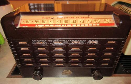 L-702 ; Minerva Radio Co. (ID = 2367766) Radio