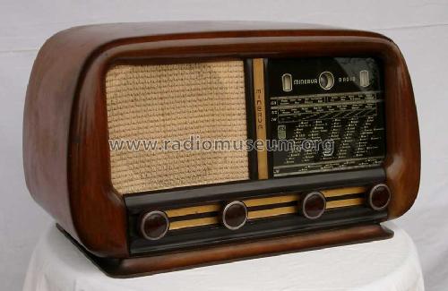 506; Minerva Radio; Paris (ID = 44537) Radio