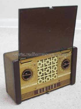 Airline 14WG-438 Order= P462 A 1438 ; Montgomery Ward & Co (ID = 1286589) Radio