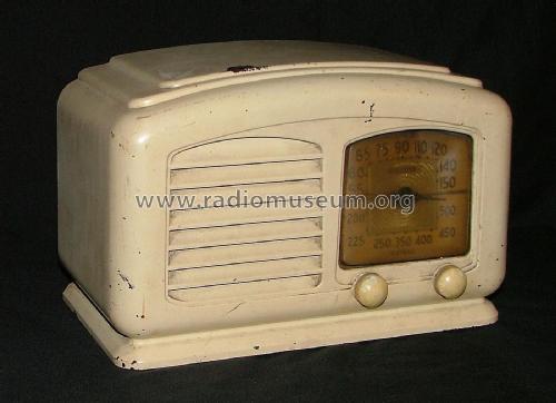 14WG-519 Order= P462 A 519 ; Montgomery Ward & Co (ID = 1916572) Radio