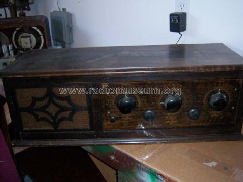 Airline U-15 ; Montgomery Ward & Co (ID = 913172) Radio