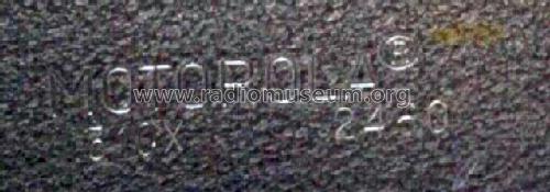 310X ; Motorola Inc. ex (ID = 2992963) Car Radio