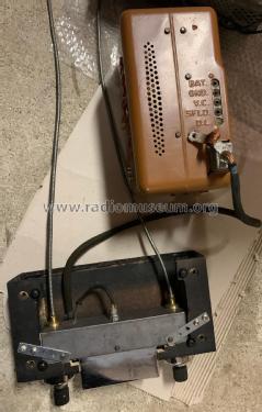 705 Golden Voice Ch= AS-16; Motorola Inc. ex (ID = 2745105) Autoradio