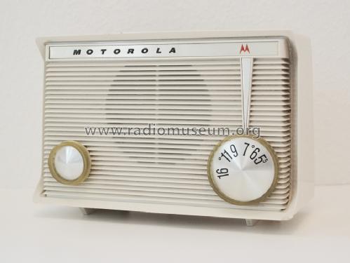 A8W Ch= HS-744; Motorola Inc. ex (ID = 1543847) Radio
