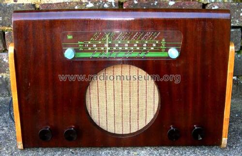 A124; Murphy Radio Ltd.; (ID = 445616) Radio