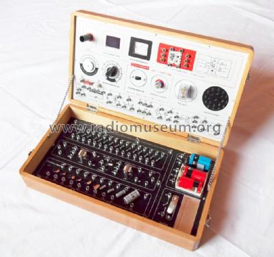 Electronic Radio-Labor EL 150 Nr. 832/065 'aus 1 mach 150'; Neckermann-Versand (ID = 1267195) Kit