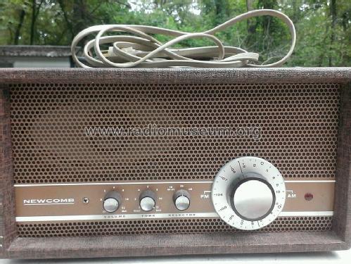 AV-750 ; Newcomb Audio (ID = 1506918) Radio