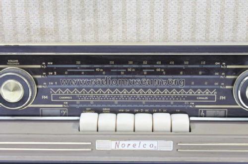 Norelco B5X68A; Norelco, North (ID = 2020857) Radio