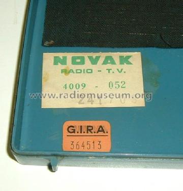 241-03; Novak also Pontiac; (ID = 1964309) Radio