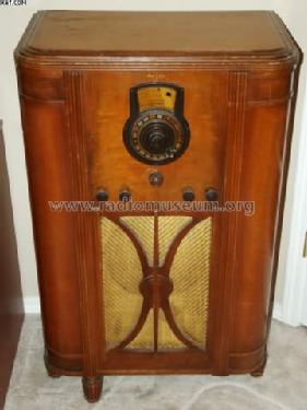 37-675X 'Magnetic Tuning' De Luxe; Philco, Philadelphia (ID = 215859) Radio