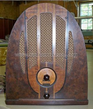 37-84B Code 122; Philco, Philadelphia (ID = 1218893) Radio