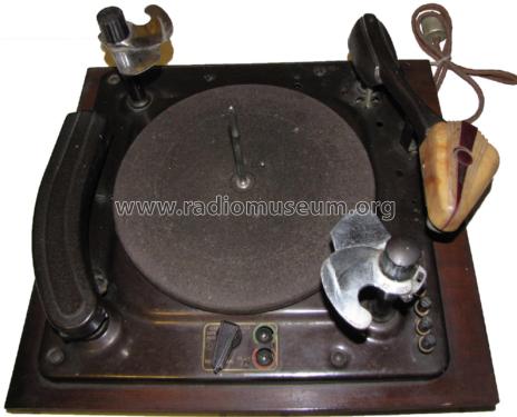41-629P Radio-Phonograph; Philco, Philadelphia (ID = 2283606) Radio