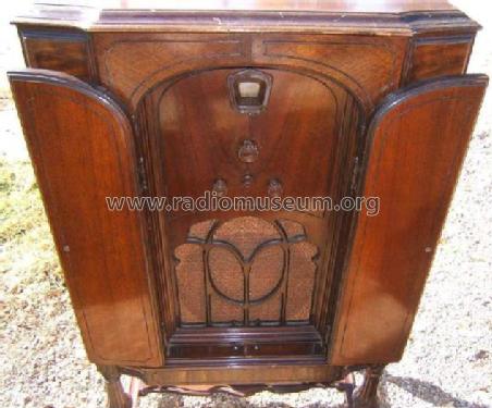 90 Highboy; Philco, Philadelphia (ID = 565514) Radio