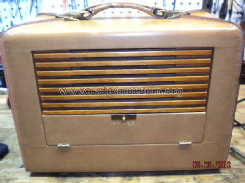 E-678 ; Philco, Philadelphia (ID = 1294259) Radio