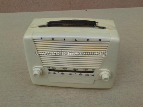 B2601; Philco Radio & (ID = 1924285) Radio