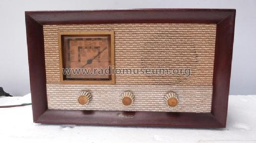B52; Philco Radio & (ID = 1672768) Radio