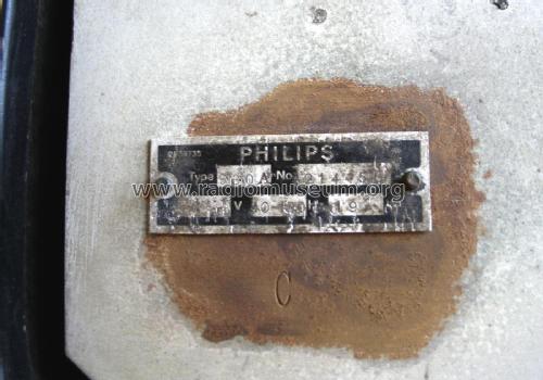 930A; Philips akc. spol., (ID = 2022256) Radio