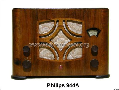 944A; Philips akc. spol., (ID = 2869) Radio