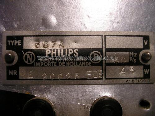 657A; Philips; Eindhoven (ID = 1322570) Radio