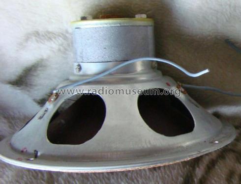 8-1/2 inch Round High Quality Loudspeaker 9710M /01; Philips; Eindhoven (ID = 1954082) Speaker-P