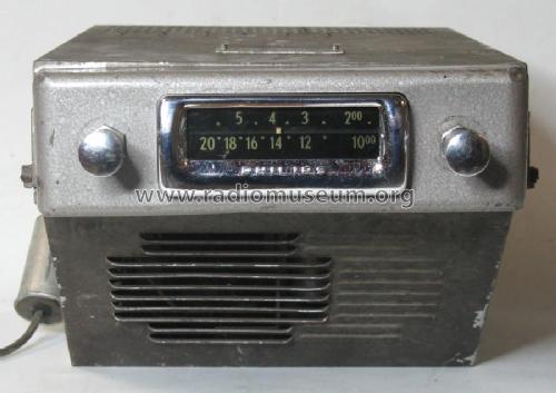 NX493V; Philips; Eindhoven (ID = 1156801) Car Radio