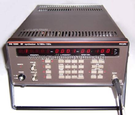 RF Synthesizer 0.1 MHz - 1 GHz PM 5390; Philips; Eindhoven (ID = 618647) Equipment