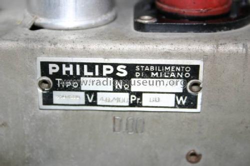 666; Philips Italy; (ID = 121440) Radio