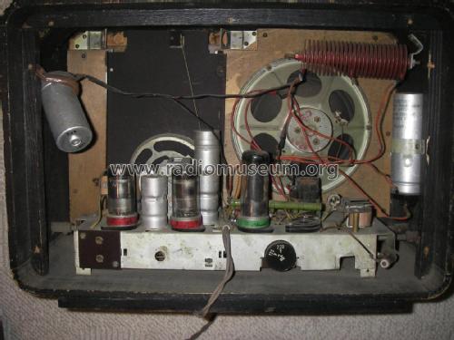 661U; Philips Belgium (ID = 1945404) Radio