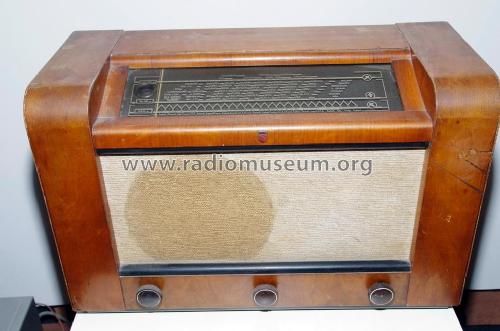 1050A; Philips Belgium (ID = 1744270) Radio