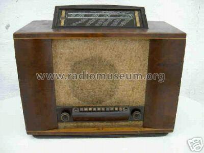 753A; Philips Radios - (ID = 44097) Radio