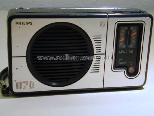 Blues 070 90AL070 /50; Philips Radios - (ID = 1167747) Radio