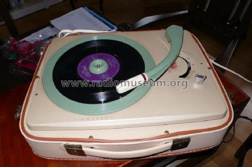 Stereo-Spieler-Koffer NG1341; Philips Radios - (ID = 521556) Ton-Bild