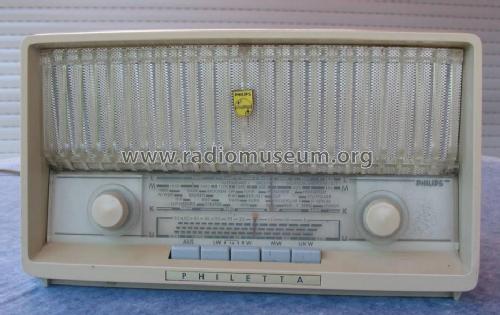 Philetta B2D33A; Philips Radios - (ID = 229322) Radio