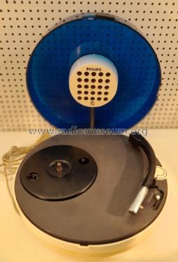 Pompon 22 GF 303/13 L; Philips Radios - (ID = 3161566) R-Player